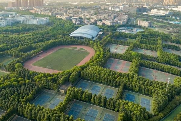曹睿：我很享受多线程的大学生活