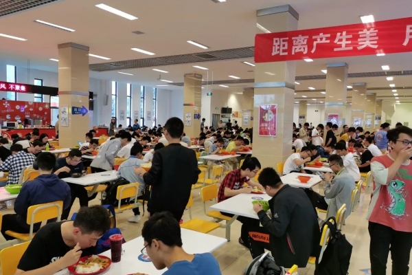 深夜火车出发喽~ 逛吃逛吃~~